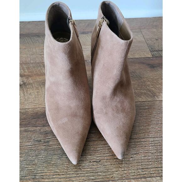 Vince Camuto Suede Ankle Booties Boots Heels 8.5 M / 39 Taupe - Picture 1 of 8